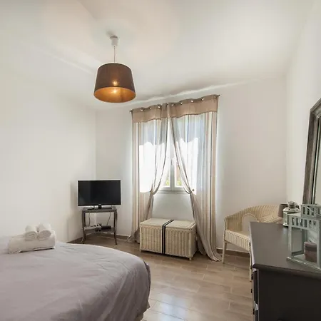 Vila Deidiere 6pers/piscine/petanque/clim Saint-Cyr-sur-Mer