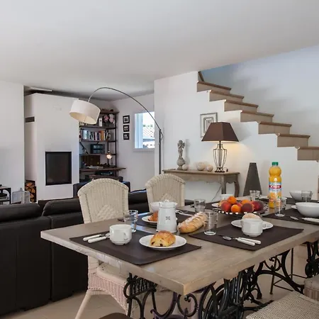 Deidiere 6pers/piscine/petanque/clim